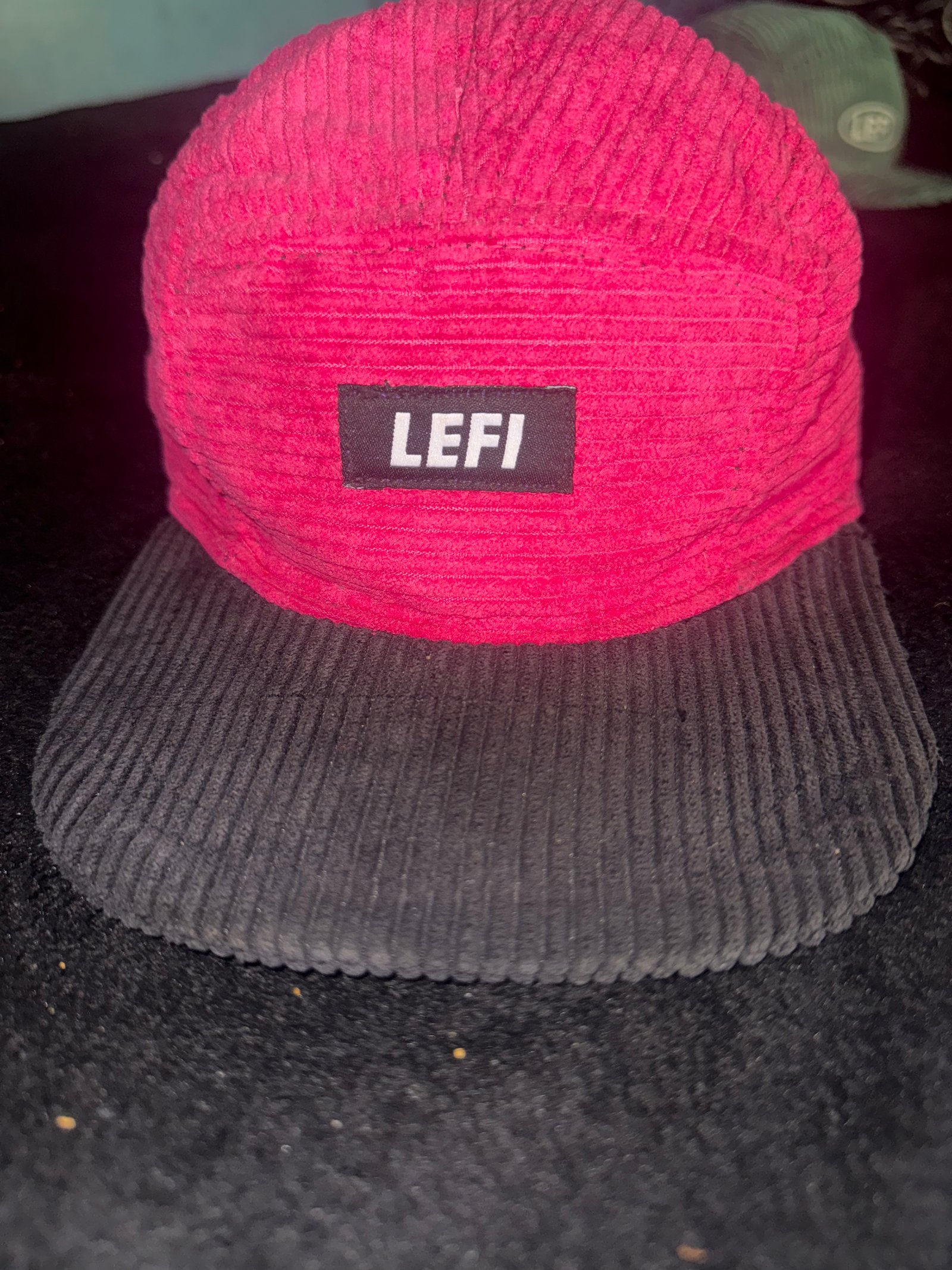 Five painel Lefi -cotelê logo Lefi bordado pink